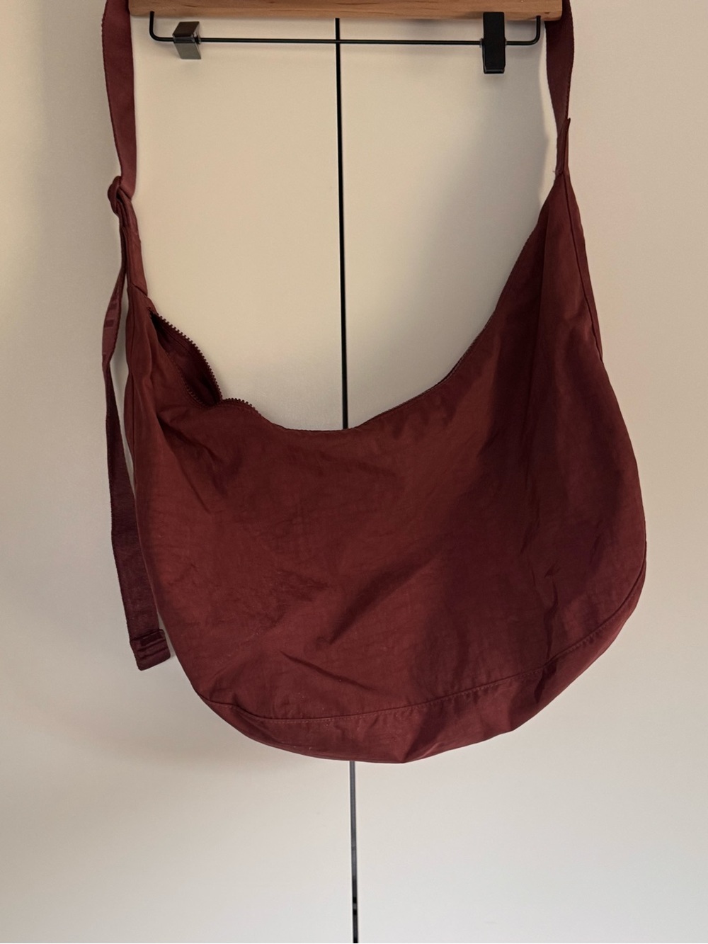 BAGGU Large Nylon Crescent Bag, Mahogany